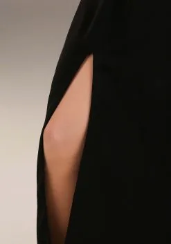 Fun Costumes Cruella De Vil Stole Costume For Women From Disney’s 101 Dalmatians 31 Fun Costumes Cruella De Vil Stole Costume For Women From Disney’s 101 Dalmatians -Video Game Costumes Shop womens prestige cruella de vil stole costume alt 7